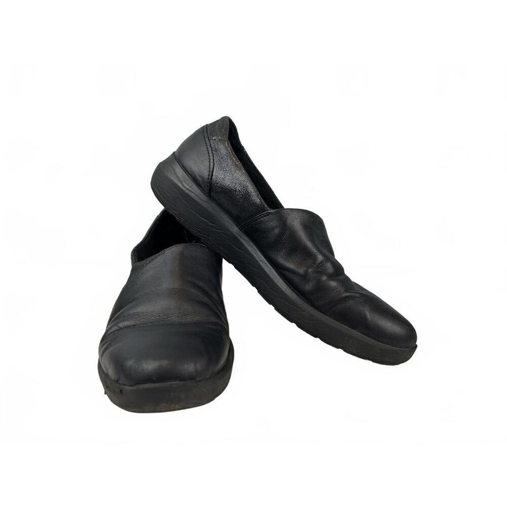 Clarks Women's Black Slip-On Shoes W 12